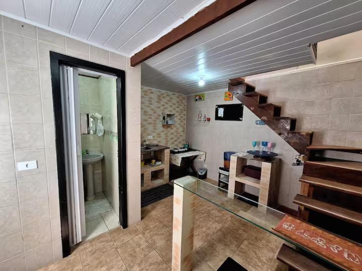 Casa Aconchegante Em Curitiba Hotell Exteriör bild